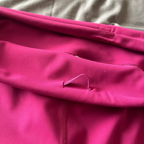 Lululemon Athletica Wunder Train High-Rise Crop Leggings in Magenta Purple - Picture 5 of 6